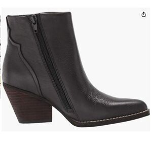 ZODIAC RAMONA Leather Booties, Sz 10, NIB